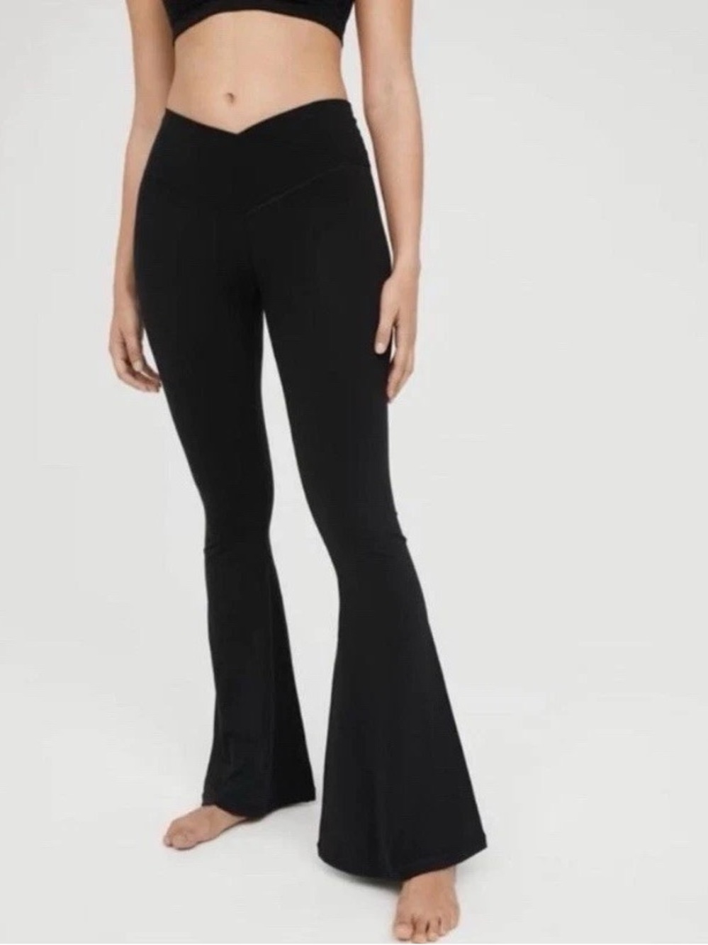 OFFLINE by Aerie High Rise Crossover Flare Leggings Black M